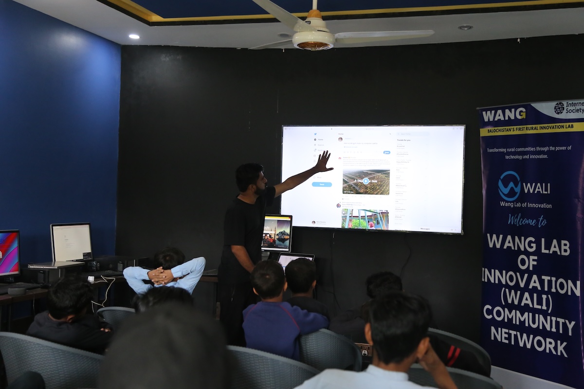 AI education in Pakistan youth gathering in Hyderabad