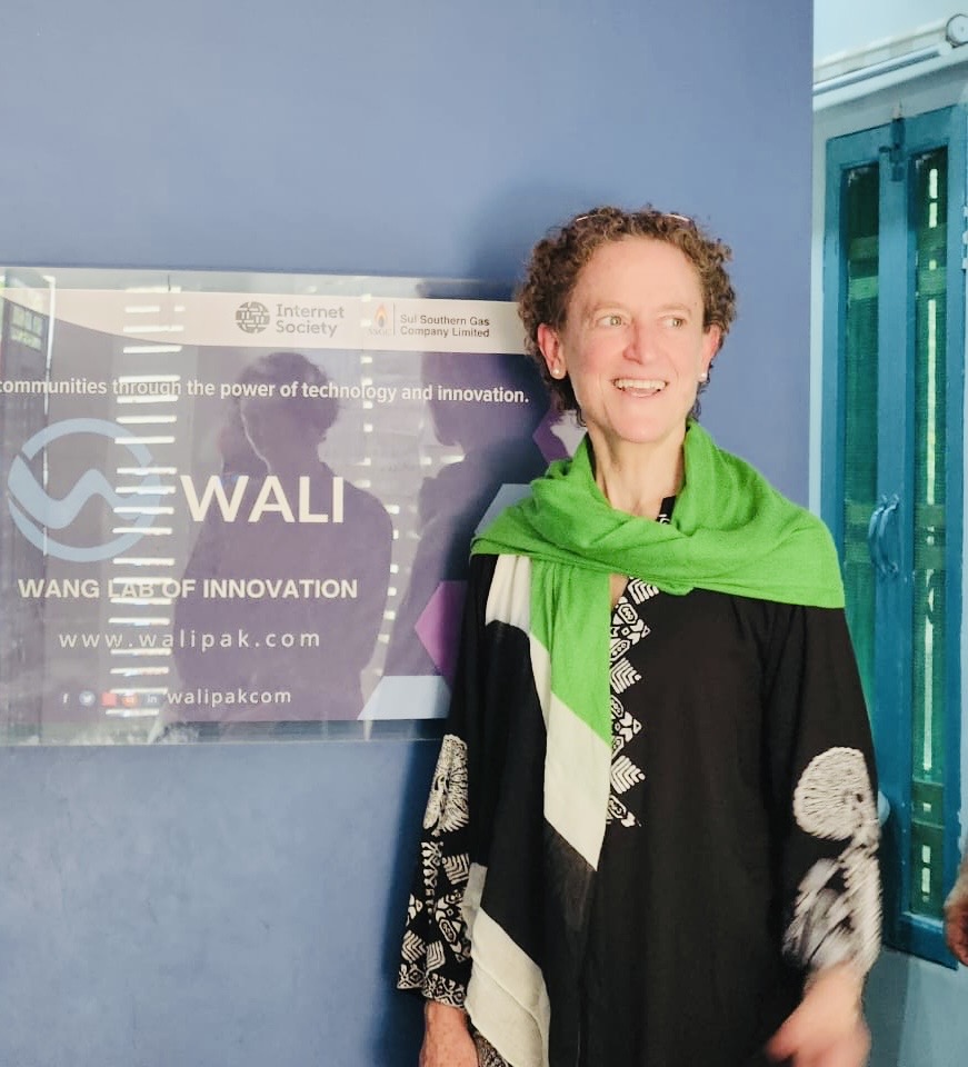 International visitor at WALI Innovation Lab with Internet Society partner